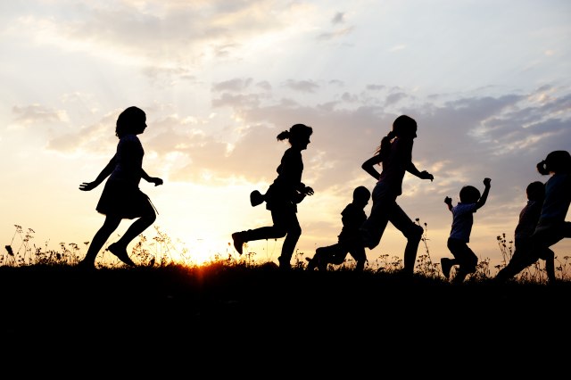 Valentina je rodila 69 BEBA i time drži Ginisov rekord: Bila je TRUDNA čak 18 godina, a njenog muža to nije sprečilo da uradi UŽASNU STVAR