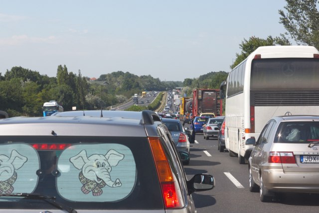 Upozoravaju se vozači iz Srbije - Mađarska donela odluku o zabrani saobraćaja: Odnosi se na ovaj vremenski period!