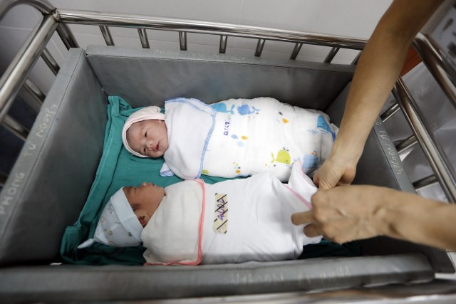 U Srbiji se rađa sve više dece