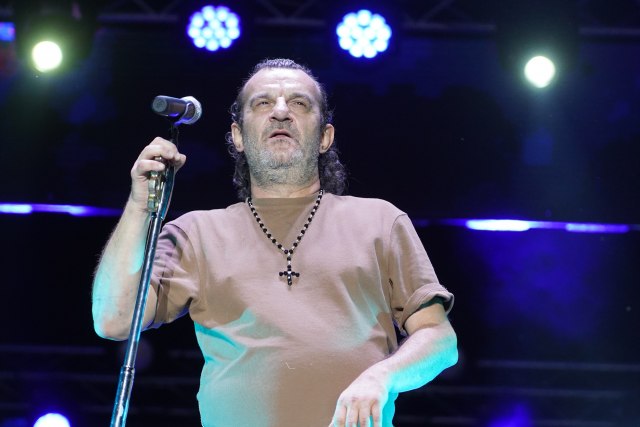 Aca Lukas o KOLEGAMA i NOVOM muzičkom pravcu: Ne slušam tu MUZIKU, ali ONI su UMETNICI! (VIDEO)