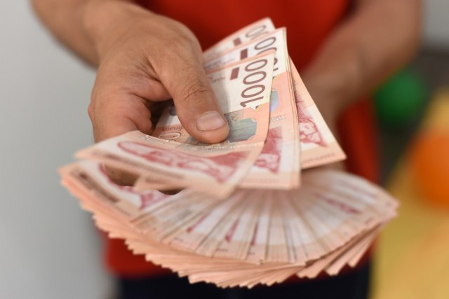 Dva poznata RUSKA ASTROLOGA tvrde da će OVAJ ZNAK do kraja septembra PLIVATI U NOVCU!