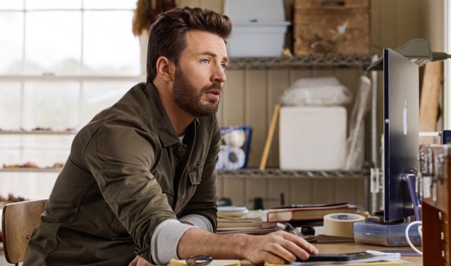 Najseksepilniji muškarac na planeti stao na ludi kamen: Tajno se venčao sa 16 godina mlađom devojkom