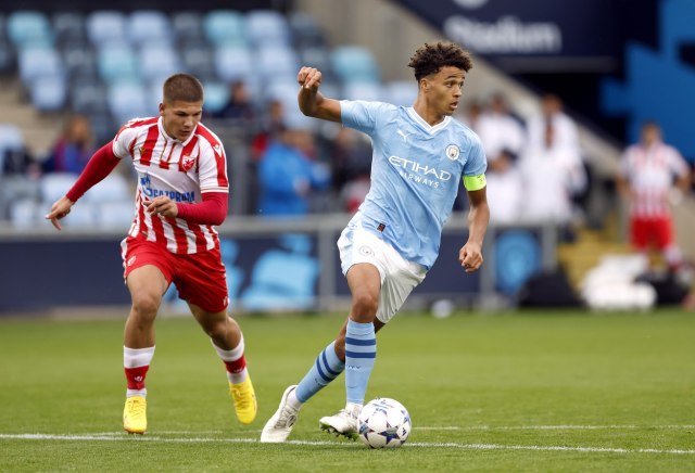 Loša uvertira pred pravu stvar – omladinci Zvezde ispraæeni "petardom" iz Manèestera