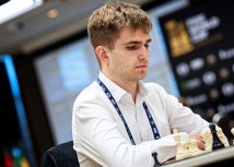 Aleksej Sarana/FIDE/Stev Bonhage