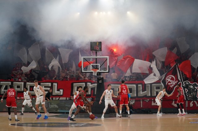 Skandal u Izraelu: "Navijaèi, ne kriminalci"; Makabi bez borbe na Džikiæa za prvi trofej