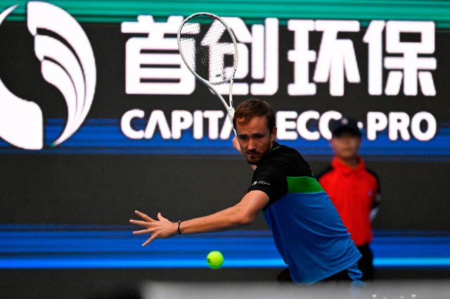 Medvedev se revanširao De Minoru za poraz u Kanadi VIDEO