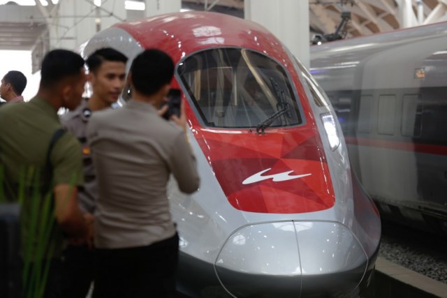 Otvorena nova železnica: Vozovi mogu da idu 350 kilometara na sat