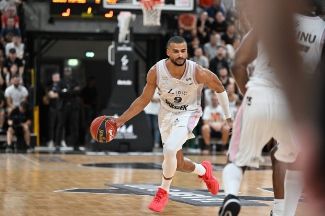 Katastrofa Asvela pred gostovanje Zvezdi