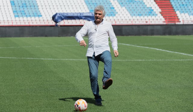 Saviæ: Uz pun stadion do prve pobede