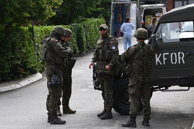 Additional KFOR troops from Romania arrived in Kosovo and Metohija