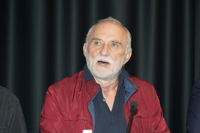 Ovo je NOVA PARTNERKA Lazara Ristovskog: Reč je o MLAĐOJ KOLEGINICI koja je glumila u ovim poznatim serijama (FOTO)