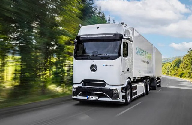 Mercedes predstavio novi e-kamion: Postaje isplativ posle pet godina upotrebe