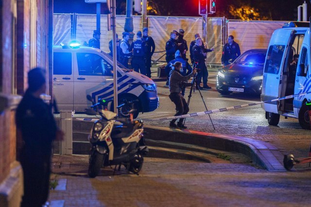 Horrible footage from Brussels: Victims lying on the street and in a taxi PHOTO/VIDEO