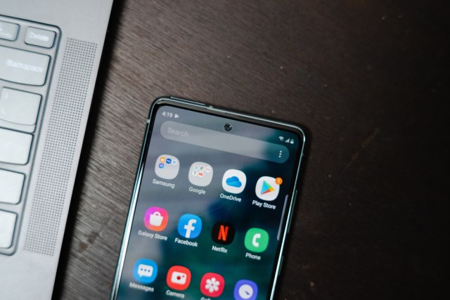 Da li vam nedostaju mali telefoni? ANKETA