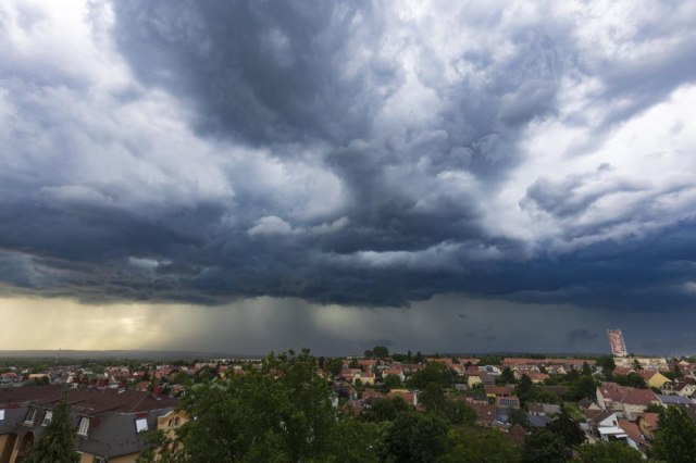 The storm is approaching Serbia; It's already causing chaos PHOTO/VIDEO