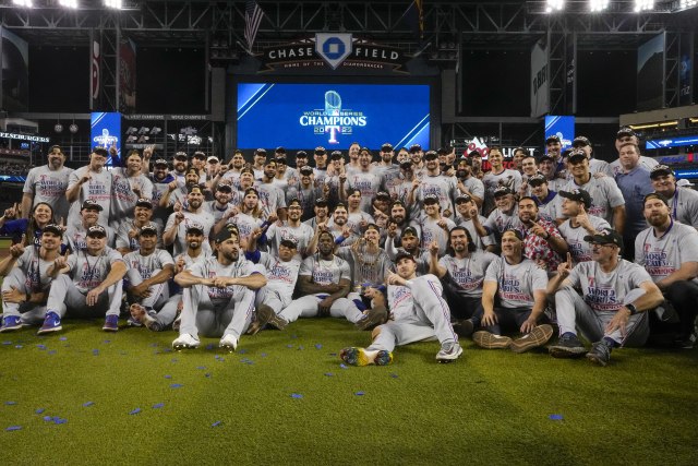 Od 102 poraza do titule – Teksas Rendžersi prvi put MLB šampioni VIDEO