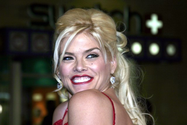 Imala je 26 godina kad se udala za MILIJARDERA OD 89: Ana je živela burno i raskalašno, a onda je UMRLA OD TUGE!