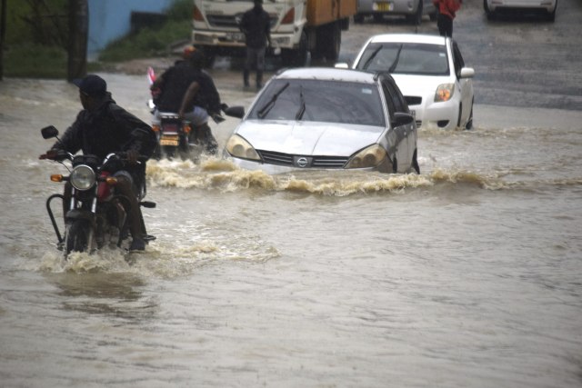 Obilne poplave u Somaliji i Keniji; Poginulo 40 ljudi, uništene kuće VIDEO