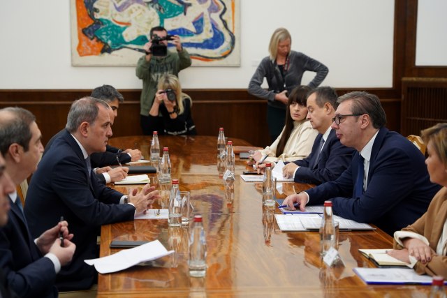 Vuèiæ sa ministrom spoljnih poslova Azerbejdžana: Zahvalio sam na nepriznavanju tzv. Kosova FOTO