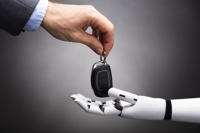 Za nesreće autonomnih vozila biće odgovorni proizvođači, a ne vlasnici