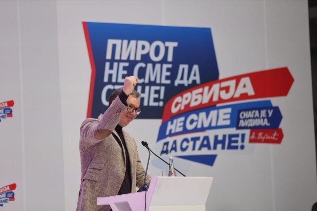 Vučić at the second election rally: 