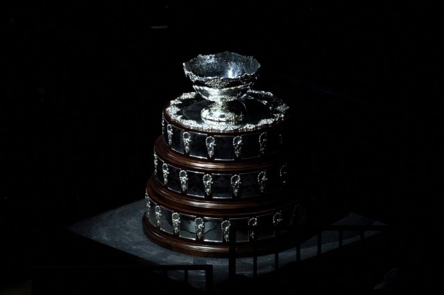 Tenis odlazi na pauzu