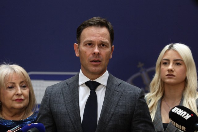 Potpisano: Evo gde se mogu ostvariti popusti. Mali najavio: Kreće od 1. decembra