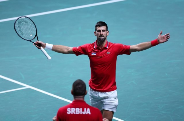 Ðokoviæ i Srbija na meti kritika zbog pesme VIDEO