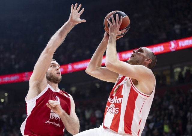 Armani ostao enigma za Zvezdu; Mesina opet o Nejpiru – Sferopulos preuzeo odgovornost