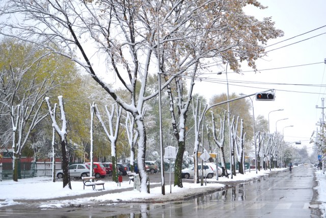 RHMZ izdao upozorenje - danas sneg: Na snazi narandžasti meteo-alarm!