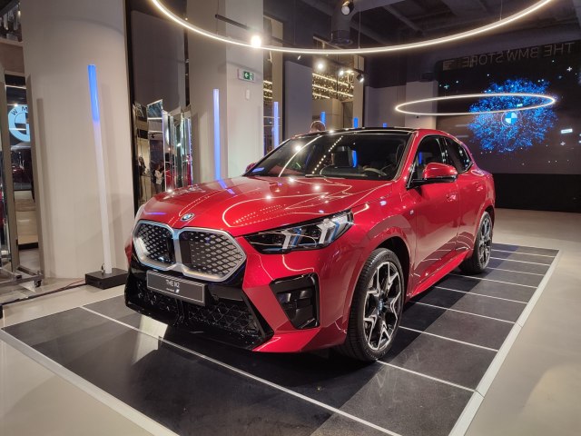 Srpska premijera: Novi BMW X2 predstavljen u Beogradu, poznate i cene FOTO