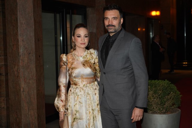 Jelena Tomašević ODBILA da snimi veliki hit zbog Ivana Bosiljčića: Nisam htela da ispadam JADNICA!