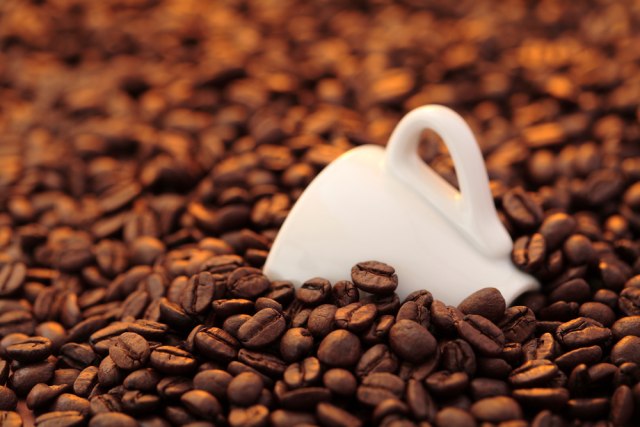 Promašaj EU: Skladišta puna proizvoda koji ne mogu na tržište