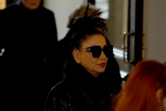 Tuga u domu poznate PEVAČICE: Preminula osoba koju je MNOGO VOLELA! (FOTO)