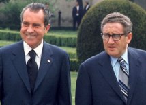 Nekadašnji amerièki predsednik Rièard Nikson i njegov savetnik Henri Kisindžer/Getty Images