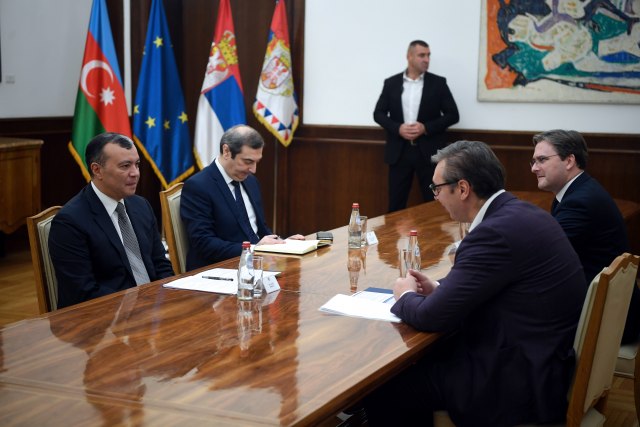 Vučić nakon sastanka sa Babajevim: Odnosi Srbije i Azerbejdžana su utemeljeni na prijateljskim vezama FOTO