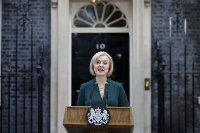 Povratak otpisane; Spasiæe svet?