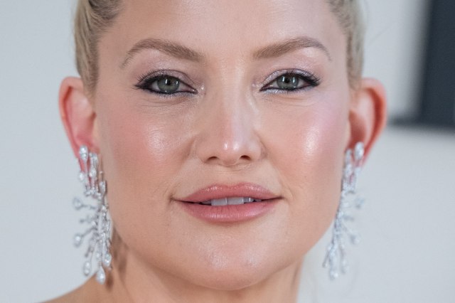 Omiljena holivudska zvezda uhvaćena bez trunke ŠMINKE: Pogledajte kako izgleda u PRIRODNOM IZDANJU! (FOTO)