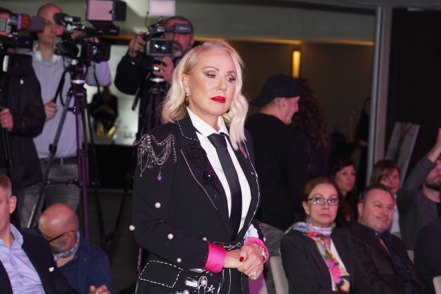 Lepoj Breni u Hrvatskoj uspelo ono što nikad nikome nije: "Od srca hvala dragoj publici"