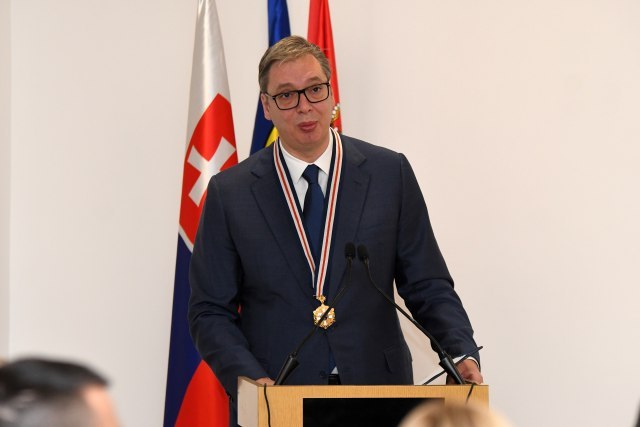 Vučić presented with Order of the First Degree of the Slovak Evangelical Church VIDEO