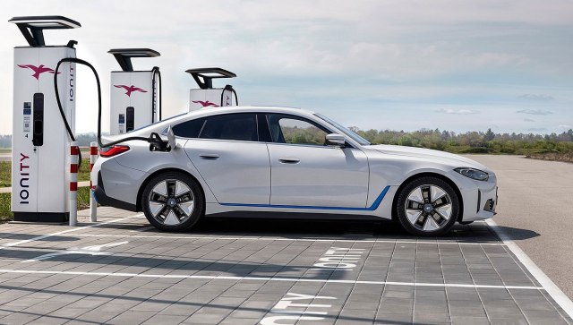 BMW: Tražnja za dizelašima i benzincima dostigla maksimum