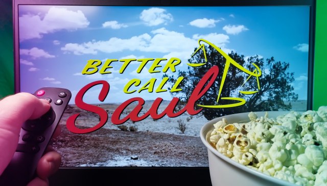 Ova serija nominovana je za nagrade Emi èak 53 puta, a nije osvojila nijednu VIDEO