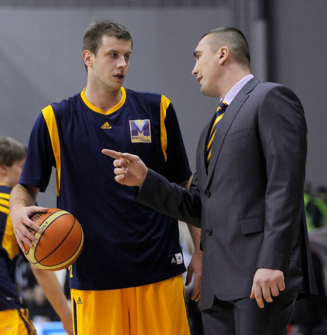 Srceparajuæa poruka Novice Velièkoviæa: "Gde si, bre, munze..." FOTO