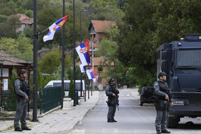 Kurtijeva policija postavila ultimatum Srbima u Leposaviću: Do 15 časova...