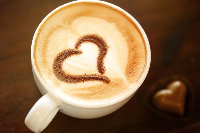 LATE, ESPRESO ILI KAPUĆINO: Saznajte šta KAFA koju pijete govori o vašoj ličnosti!