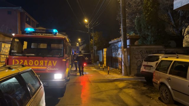 Eksplodirala bomba u stanu: Jedna osoba stradala, druga prevezena u UKC Kragujevac