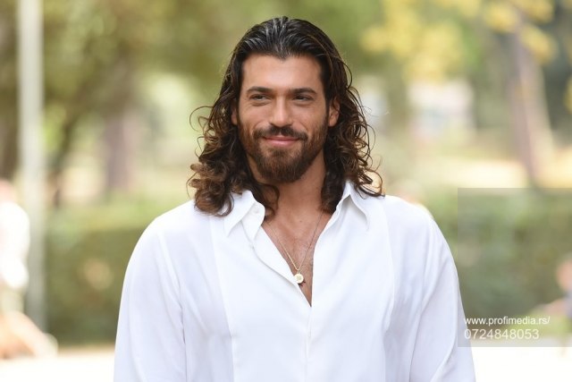 Najpopularniji turski glumac zabrinuo fanove: 