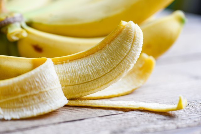 Uz ovaj odličan trik banane će vam duže ostati sveže VIDEO