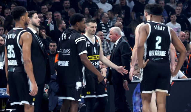 Obradoviæ odredio spisak igraèa za Kup Koraæa