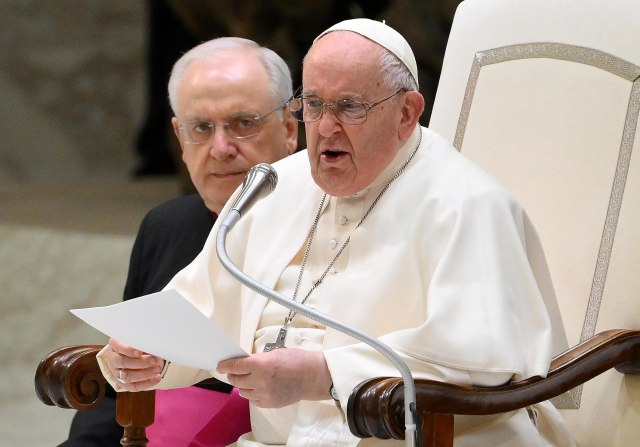 Papa pozvao na diplomatsko rešenje: Pronađite malo humanosti...